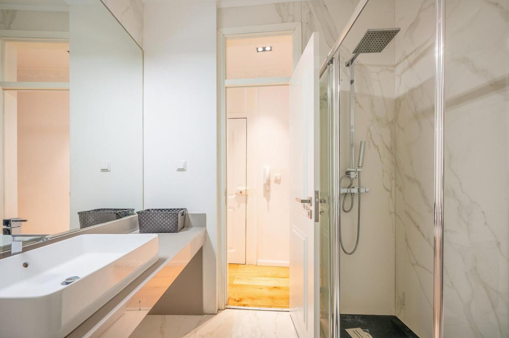 Guestready - Glorious Near Miradouro Da Graca Lejlighed *
